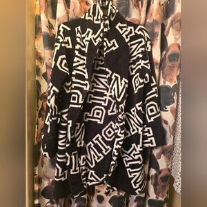 PINK Victoria's Secret Black and White Robe